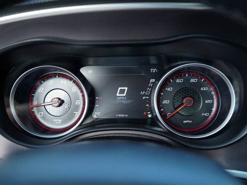 Used 2022 Dodge Charger SXT w/ Leather Interior Group RWD image 5