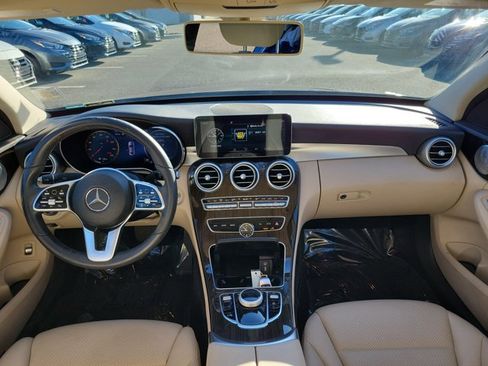 Used 2020 Mercedes-Benz C 300 Sedan image 9