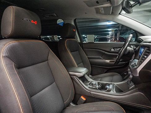 Used 2020 GMC Acadia AT4 image 15