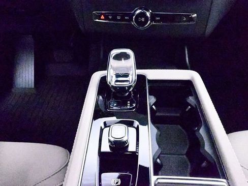 Used 2026 Volvo XC90 T8 Core w/ Protection Package Premier image 13