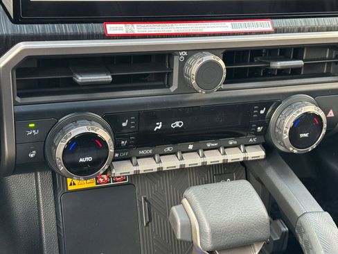 New 2026 Toyota 4Runner 4WD image 19