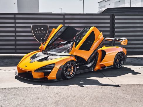 Used 2019 McLaren Senna RWD image 6