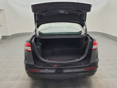 Used 2020 Ford Fusion SE image 29