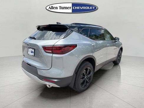 New 2026 Chevrolet Blazer LT w/ Convenience Package FWD image 4