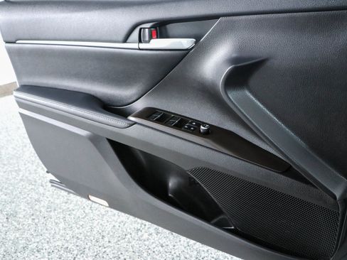 Used 2023 Toyota Camry XSE FWD image 21