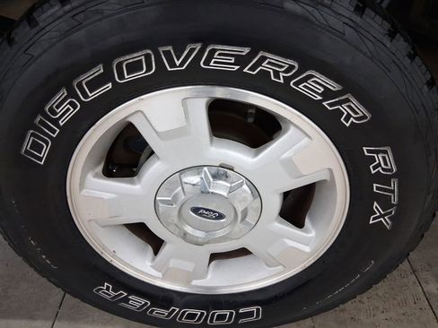 Used 2014 Ford F150 XLT RWD image 11