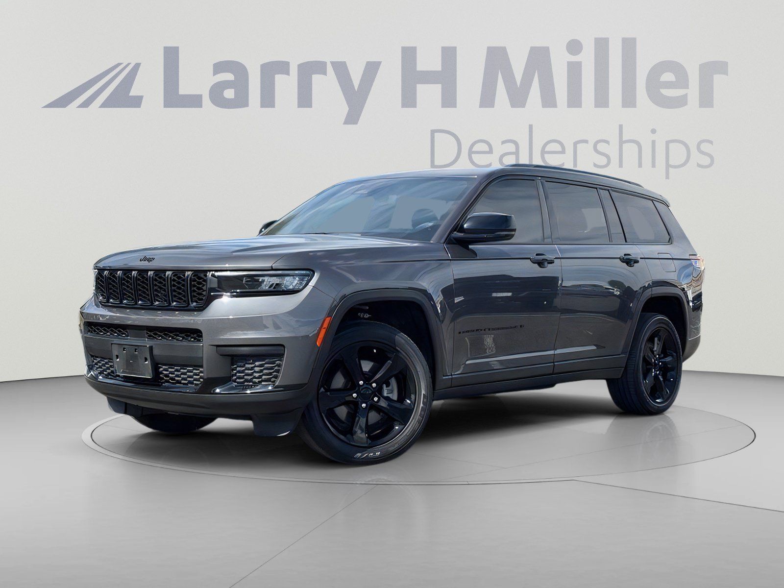 Used 2023 Jeep Grand Cherokee L Laredo AWD/4WD image 1