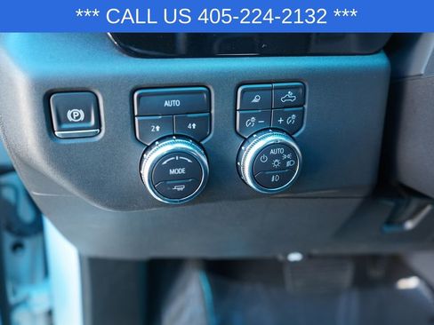 Used 2025 GMC Sierra 1500 SLT AWD/4WD image 39