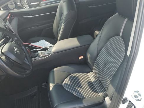 Used 2023 Toyota Camry SE FWD image 16