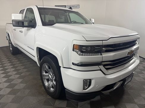 Used 2017 Chevrolet Silverado 1500 LTZ Z71 w/ LTZ Plus Package AWD/4WD image 8