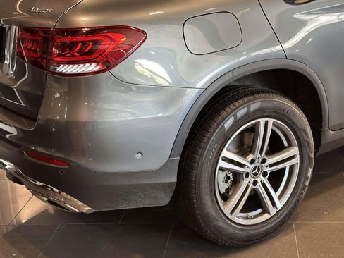 Used 2022 Mercedes-Benz GLC 300 4MATIC image 11