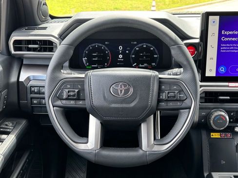 New 2026 Toyota 4Runner TRD Off-Road Premium AWD/4WD image 17