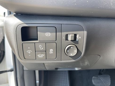 New 2025 Hyundai Ioniq 6 SE image 21