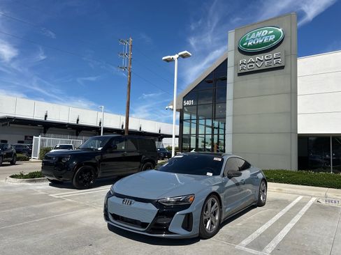 Used 2023 Audi e-tron GT Premium Plus image 1