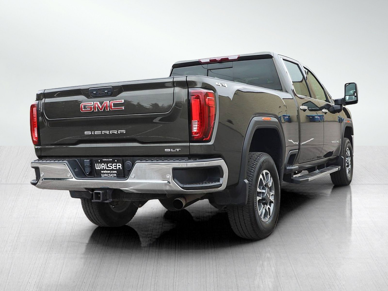 Used 2022 GMC Sierra 3500 SLT w/ SLT Premium Package AWD/4WD image 5