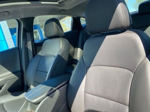 Used 2025 Chevrolet Malibu LT w/ Sport Edition FWD image 17