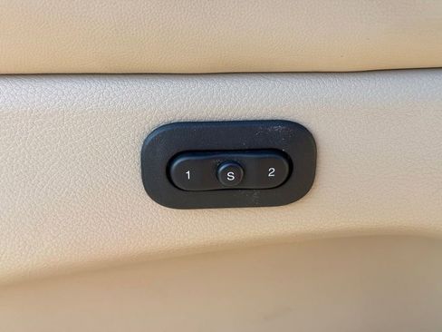 Used 2020 Jeep Grand Cherokee Limited image 29