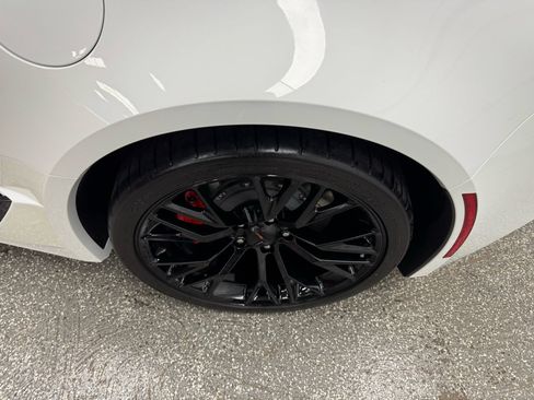 Used 2019 Chevrolet Corvette Z06 image 38
