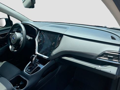 Used 2025 Subaru Outback Onyx Edition image 31