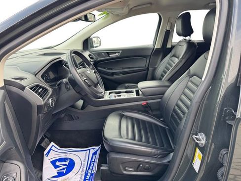 Used 2022 Ford Edge SEL w/ Convenience Package image 9