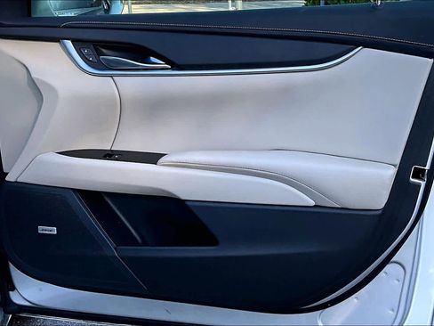 Used 2019 Cadillac XTS image 27