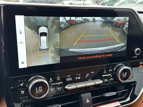 New 2026 Toyota Highlander Platinum AWD/4WD image 34
