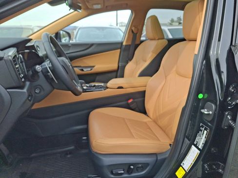 Used 2025 Lexus NX 450h+ Luxury image 10