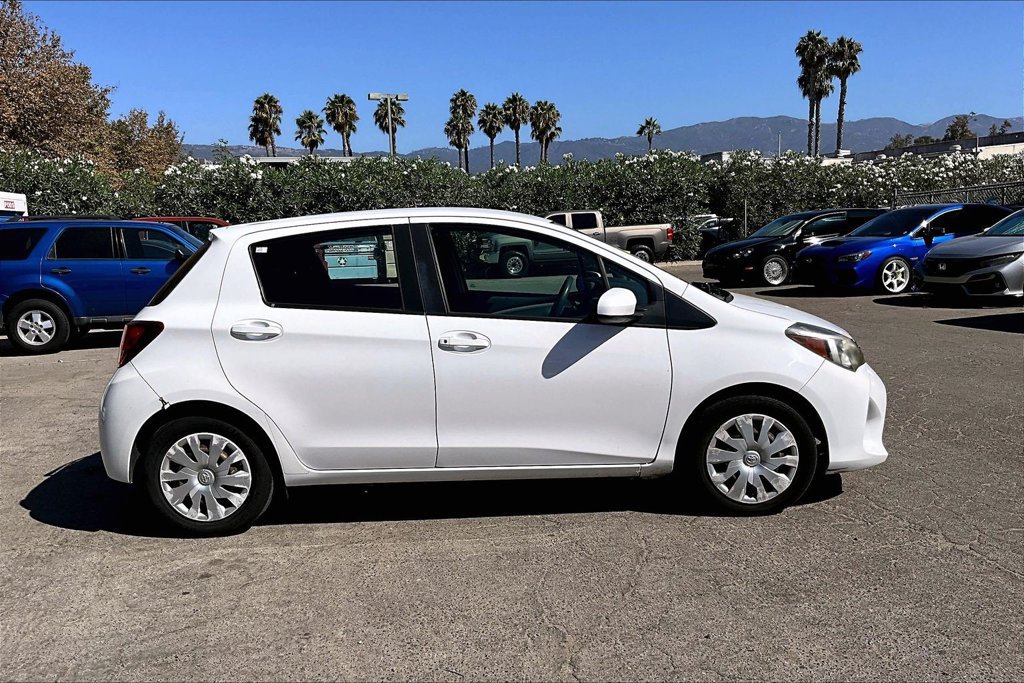 Used 2015 Toyota Yaris L FWD image 11
