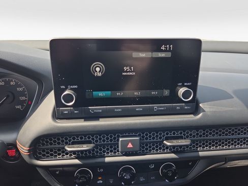 Certified 2025 Honda HR-V Sport image 17