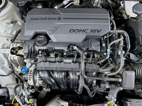 Used 2025 Kia K4 LXS image 31