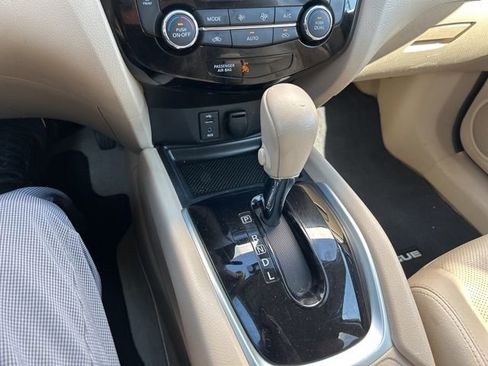 Used 2015 Nissan Rogue SL w/ SL Premium Package image 21