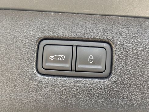 Used 2024 Genesis GV80 3.5T w/ Prestige Package image 17