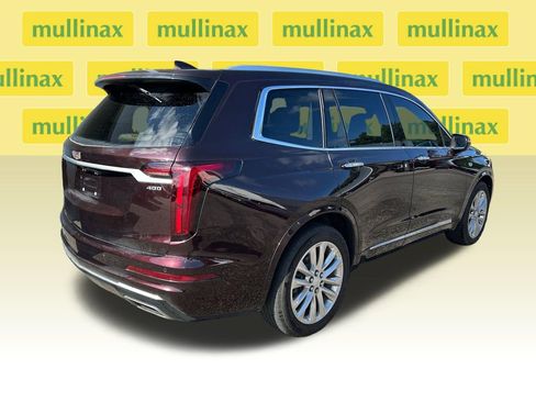 Used 2020 Cadillac XT6 Premium Luxury FWD image 2