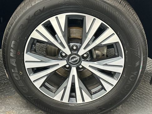 Certified 2023 Nissan Rogue SV AWD/4WD image 19
