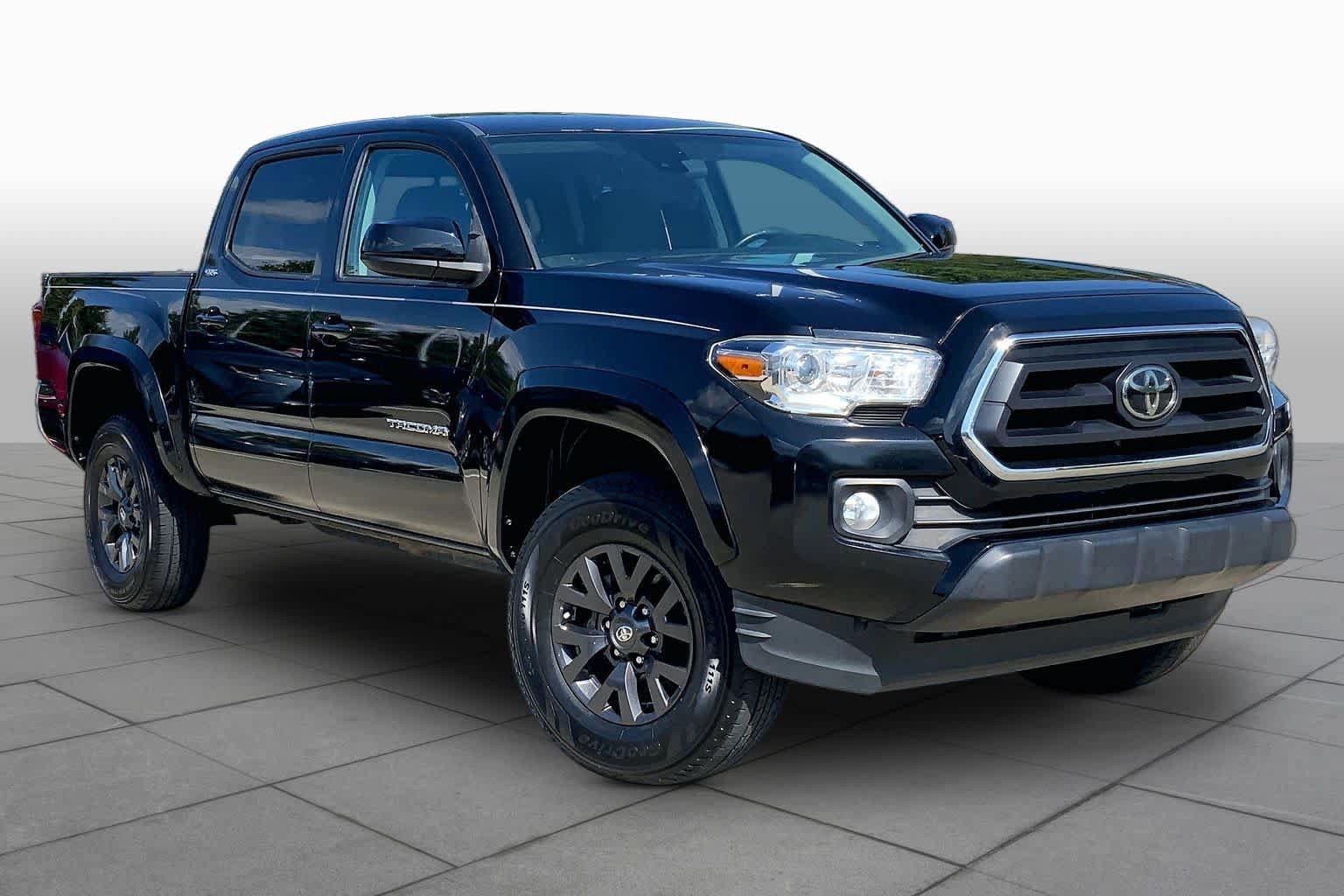 Used 2021 Toyota Tacoma SR5 w/ SR5 Appearance Package (SM) RWD image 3