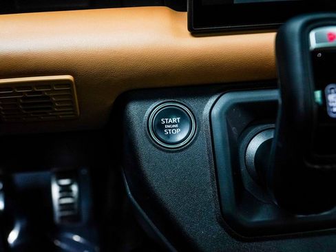 Used 2024 Land Rover Defender 130 X image 20