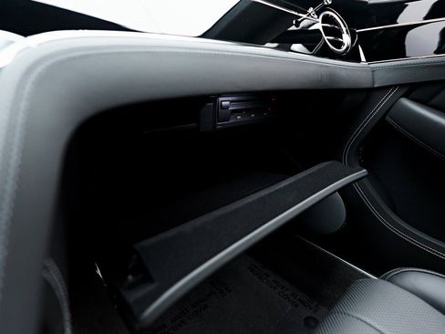 Used 2024 Bentley Continental GT image 82