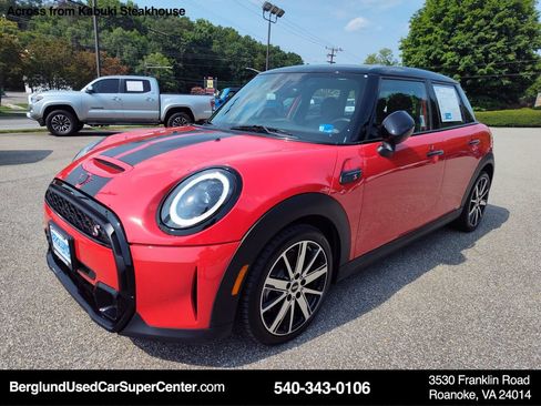 Used 2023 MINI Cooper S FWD image 8