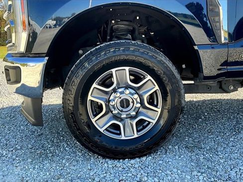 Used 2024 Ford F250 Lariat image 8