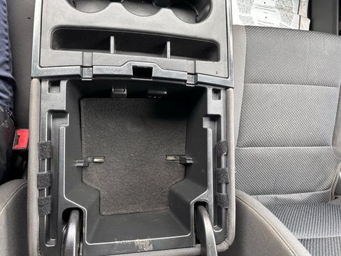 Used 2018 GMC Sierra 2500 SLE w/ Snow Plow Prep Package AWD/4WD image 17