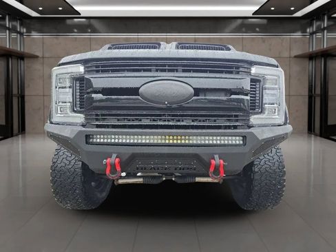 Used 2019 Ford F250 Lariat w/ Lariat Ultimate Package image 6