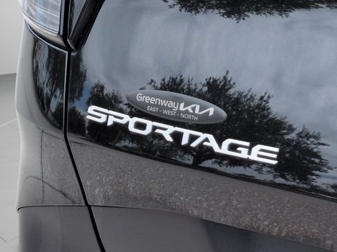 Certified 2024 Kia Sportage LX AWD/4WD image 16