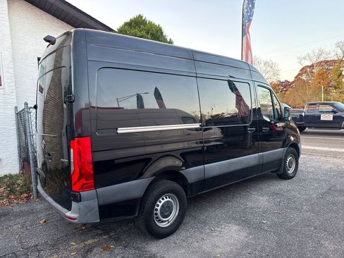 Used 2020 Mercedes-Benz Sprinter 2500 w/ Driver Convenience Package image 7