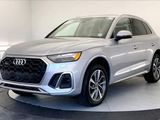 Used 2022 Audi Q5 2.0T Prestige w/ Prestige Package image 2