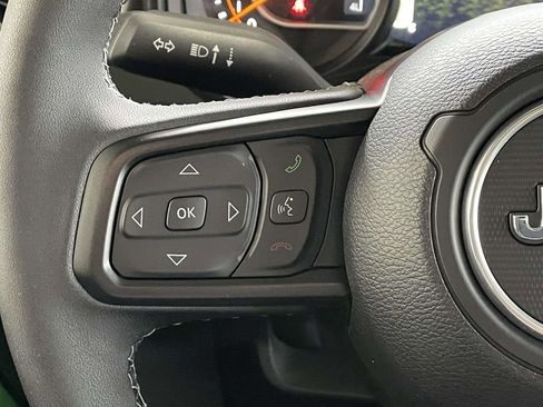 New 2025 Jeep Gladiator Mojave image 30