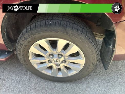 Used 2011 Toyota Sequoia Platinum AWD/4WD image 5