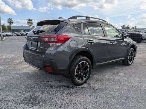 Used 2022 Subaru Crosstrek 2.0i Premium image 5