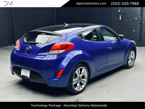 Used 2014 Hyundai Veloster w/ Technology Package 03 FWD image 7