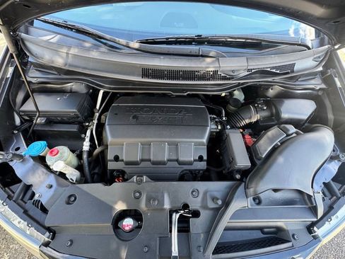 Used 2016 Honda Odyssey LX image 37