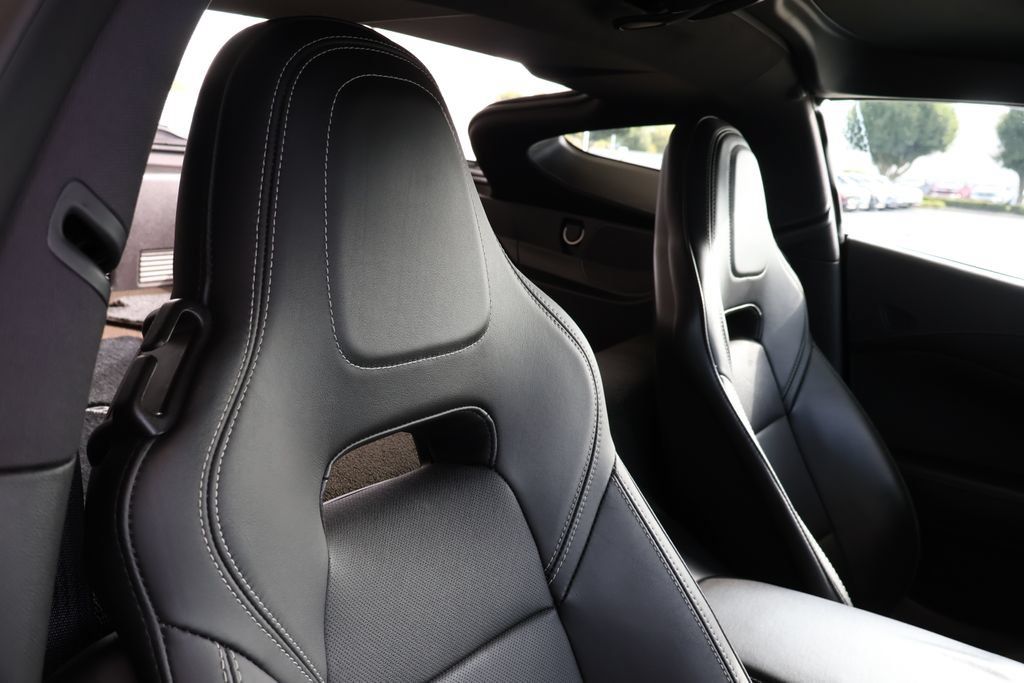 Used 2014 Chevrolet Corvette Stingray Coupe RWD image 36